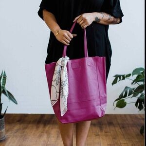 Sseko Bucket Bag in Orchid